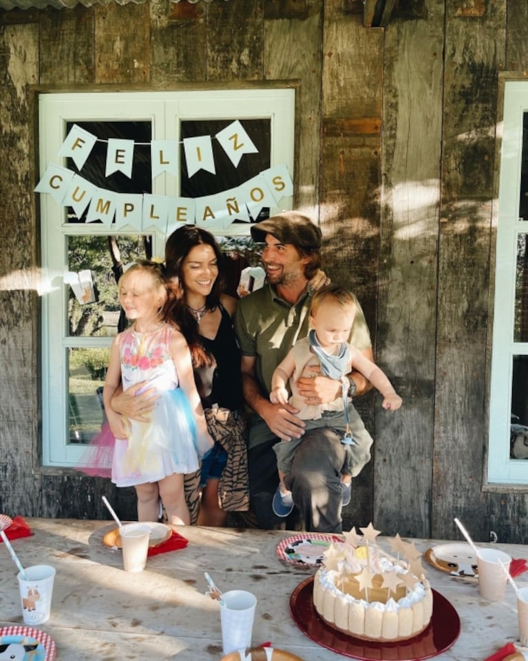 Zaira Nara celebró el primer año de su hijo Viggo, en San Martín de los Andes: "¡Te amamos con locura!"