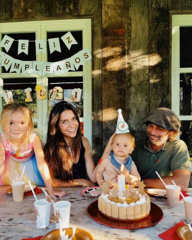 Zaira Nara celebró el primer año de su hijo Viggo, en San Martín de los Andes: "¡Te amamos con locura!"