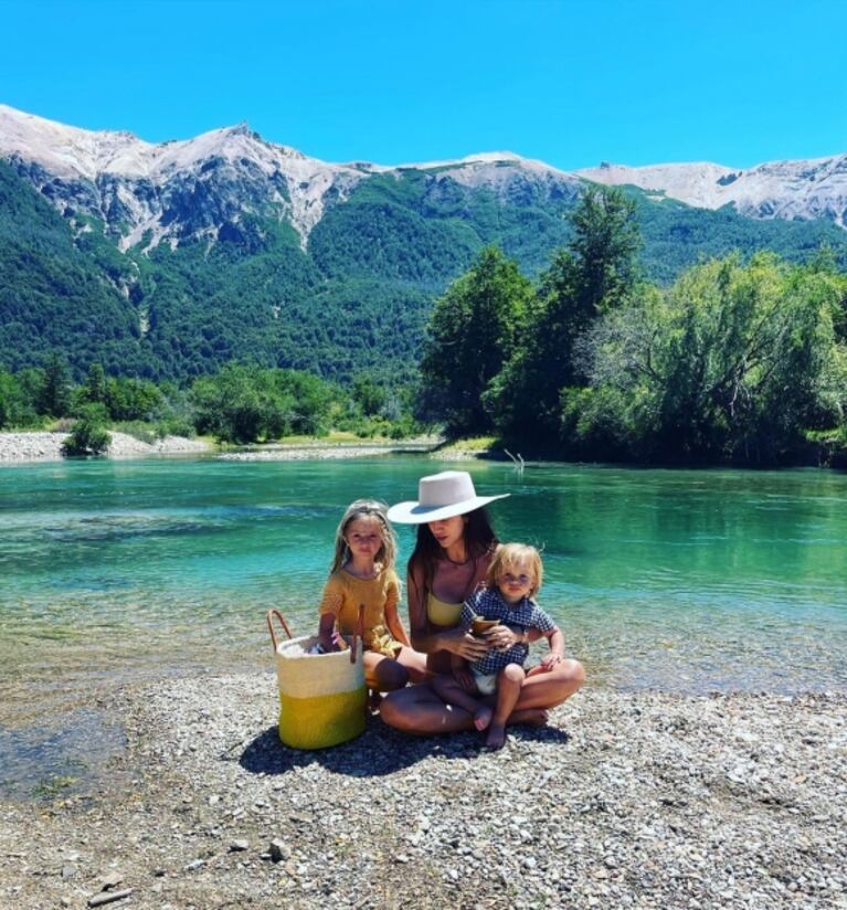 Zaira Nara compartió fotos de sus vacaciones en la Patagonia y Paula Chaves reaccionó: "Yendo"