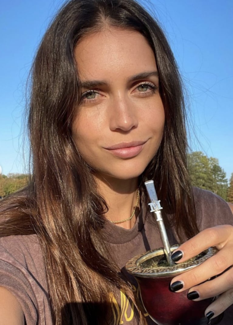 Zaira Nara compartió las fotos más lindas con sus hijos de picnic en París: "Mis chicos y mis chiquitas"