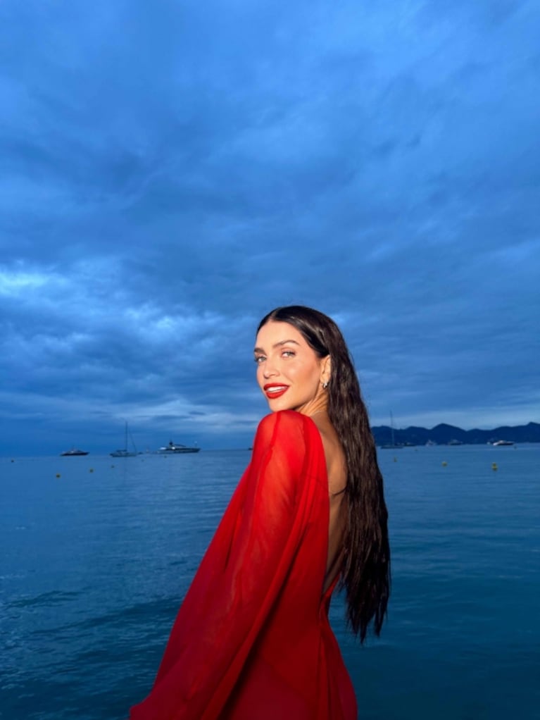 Zaira Nara deslumbró en Cannes con sus audaces looks y la acusan de haber tildado Instagram