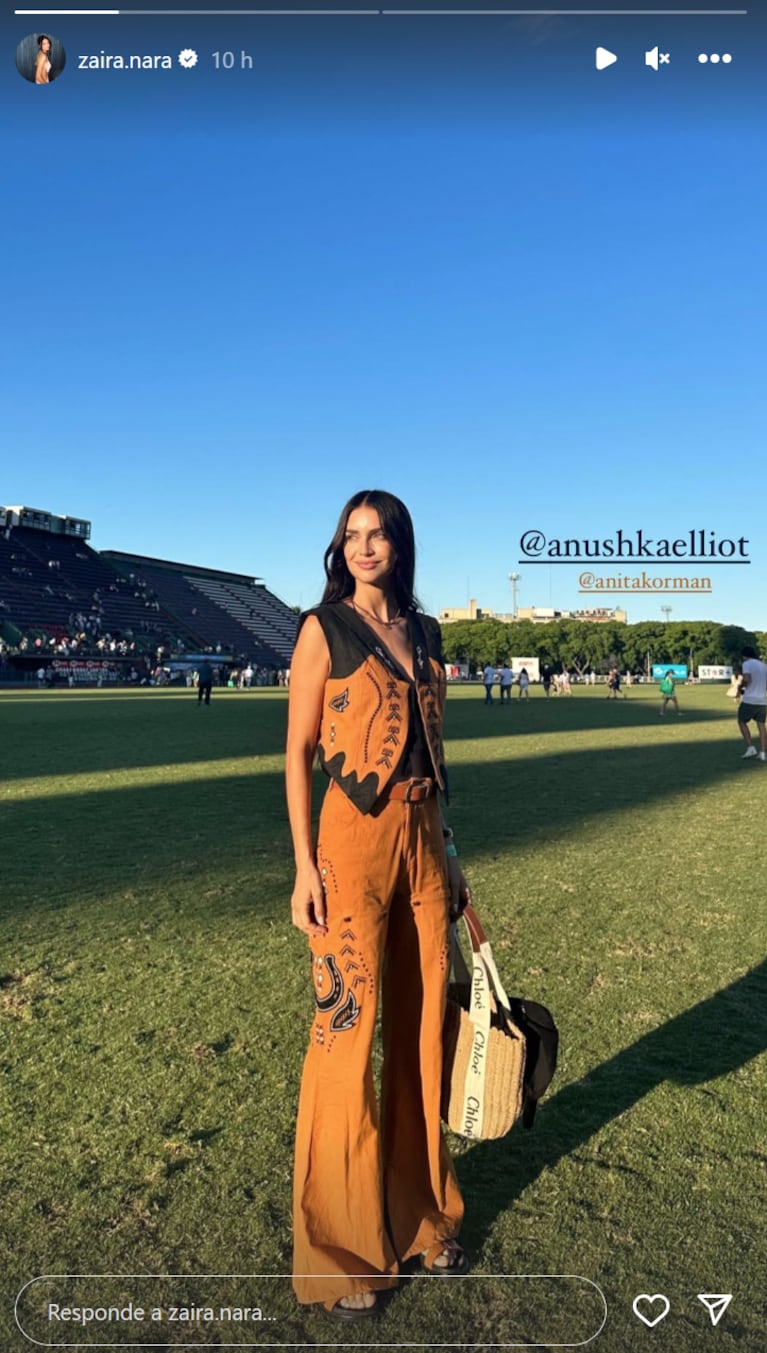 Zaira Nara impactó con un look cowboy full naranja para ir al campo de polo a alentar a Polito Pieres