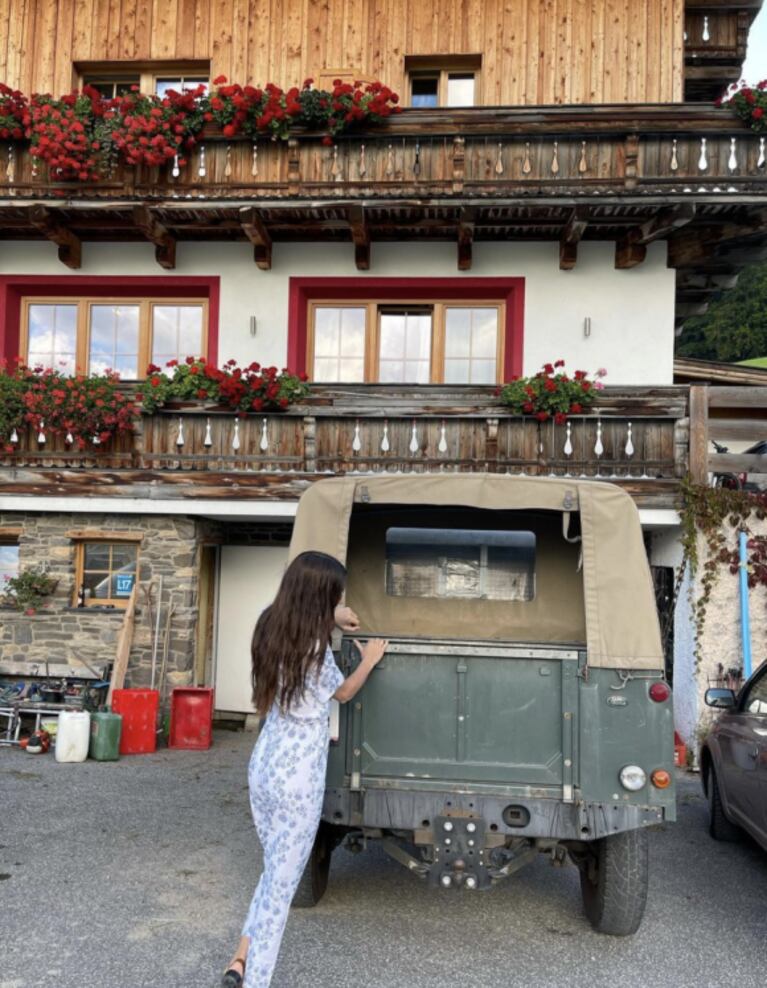 Zaira Nara posó con sus hijos en los escenarios naturales de La novicia rebelde: "En el paraíso"