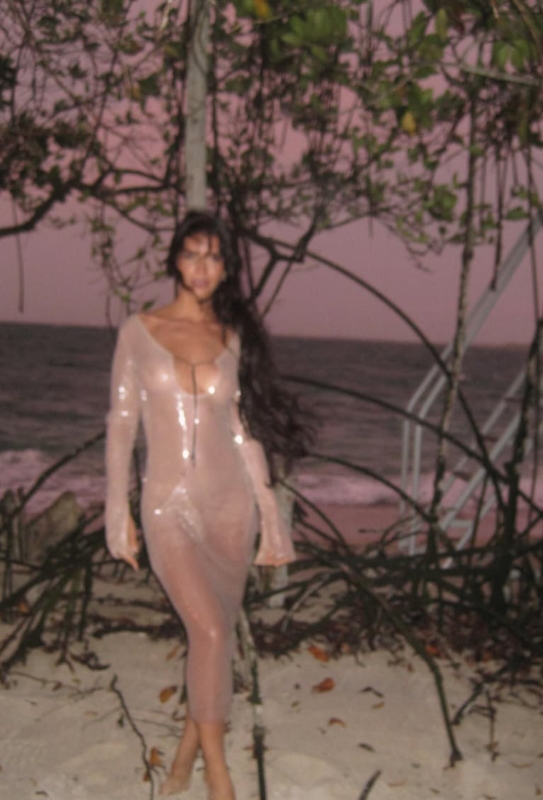Zaira Nara se mostró muy sensual desde la playa. Foto: IG | zaira.nara