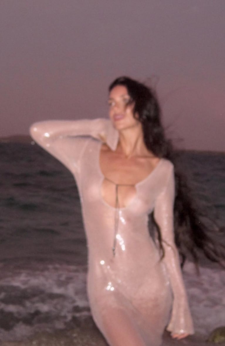 Zaira Nara se mostró muy sensual desde la playa. Foto: IG | zaira.nara