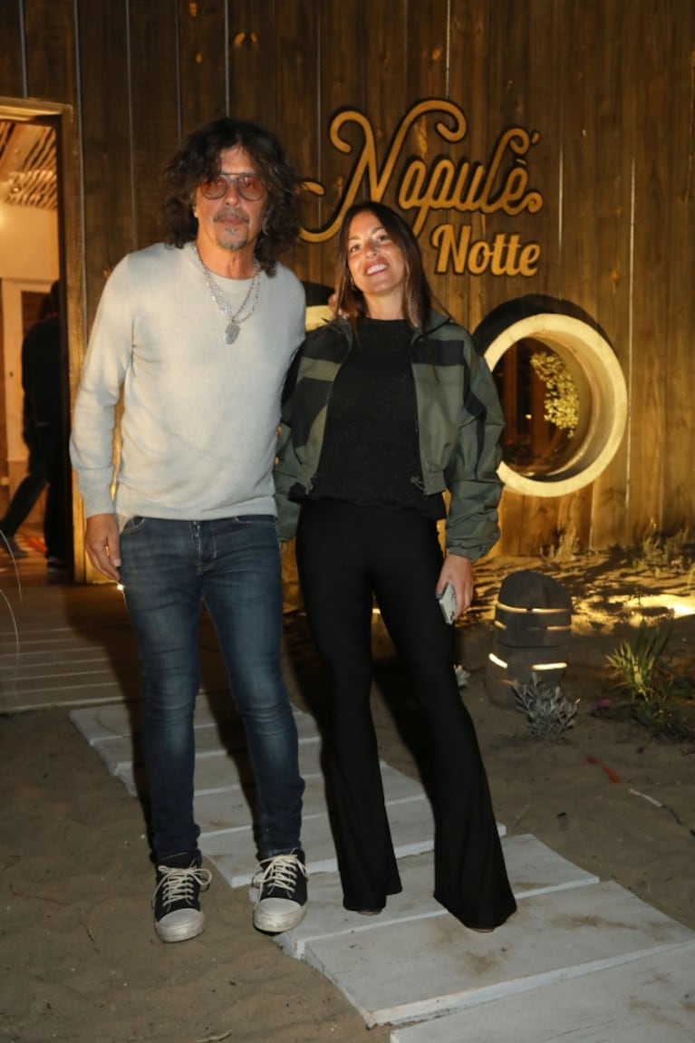  Zorrito Von Quintiero en Punta del Este: mimos con su novia y show con el guitarrista de Mick Jagger 