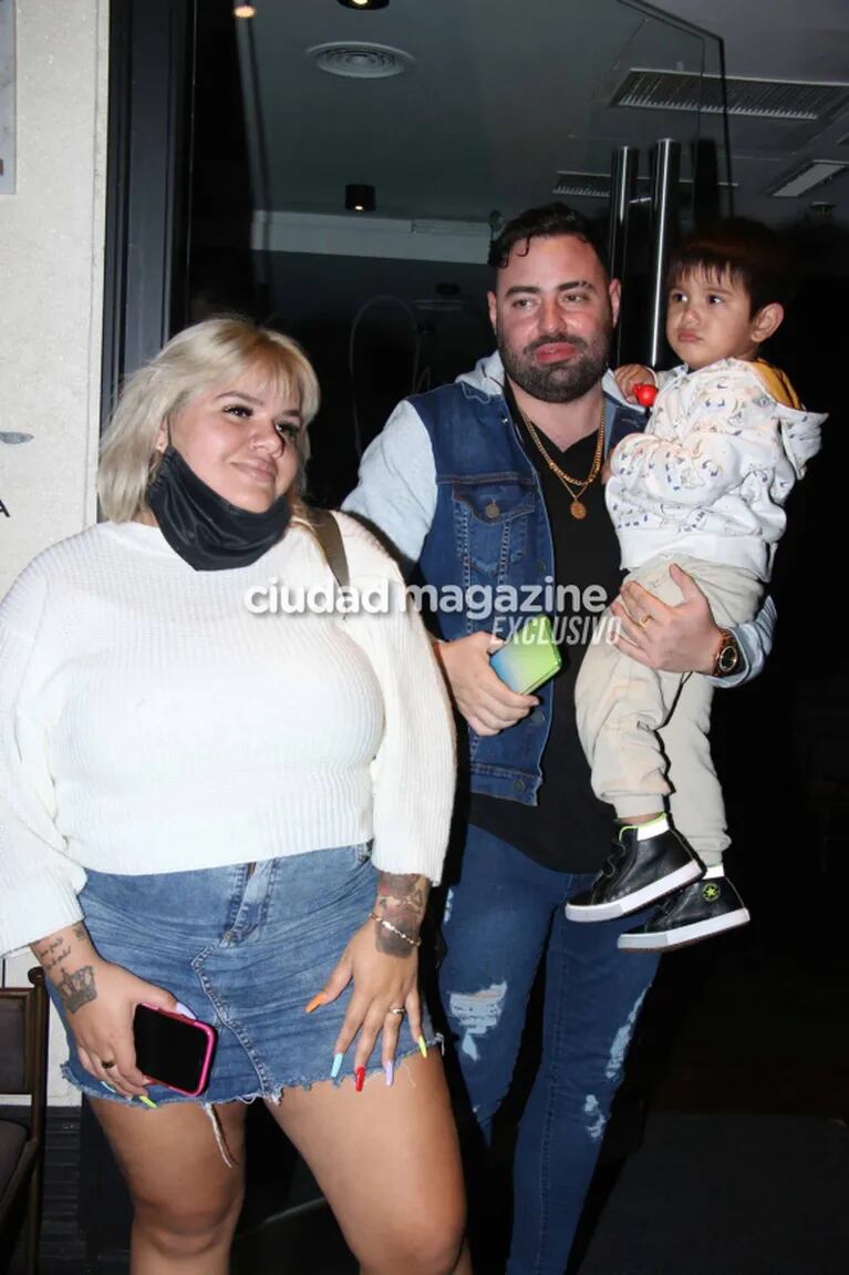 Las fotos de la cena familiar de Jorge Rial luego de que Morena confirmara su embarazo: buena onda con El Maxi, risas con su nieto y Rocío