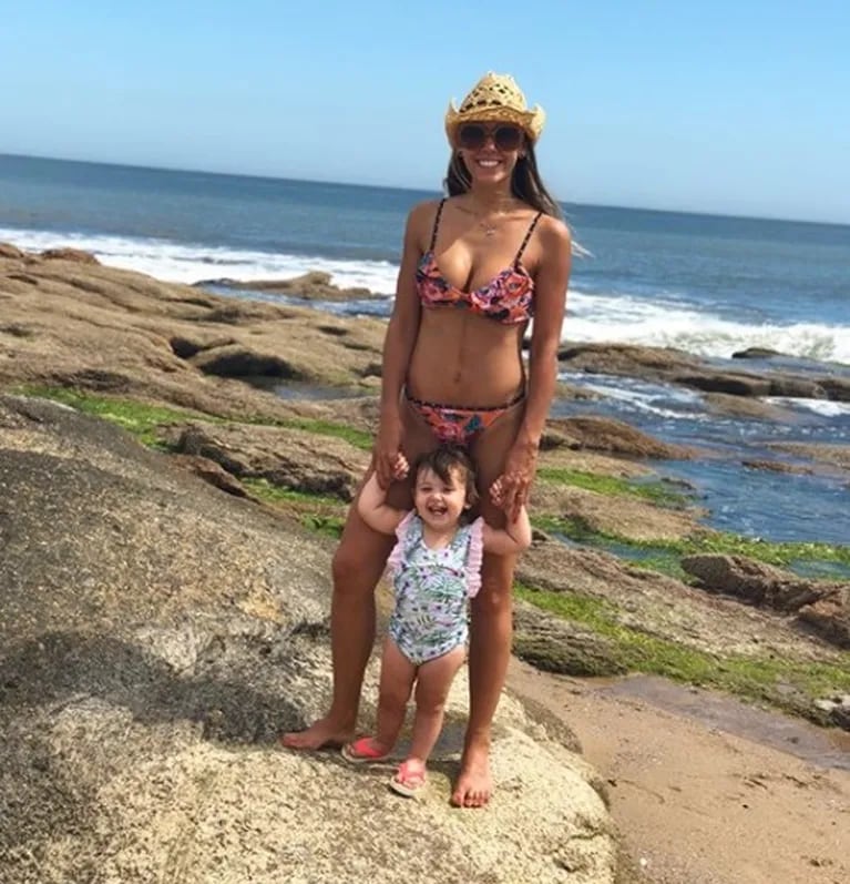 El álbum de las vacaciones de Floppy Tesouro con su hija, Moorea, en Uruguay: "Cómo me gusta el verano"