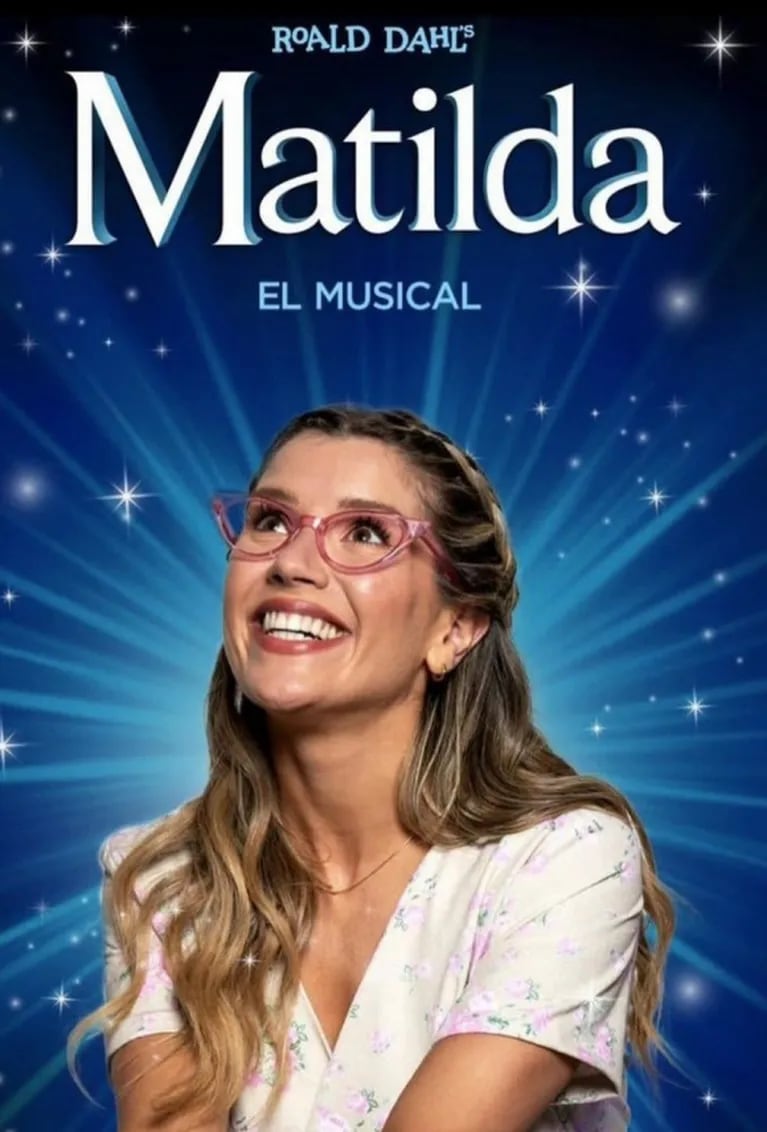 Laurita Fernández se mostró por primera vez como la Señorita Miel para Matilda El Musical