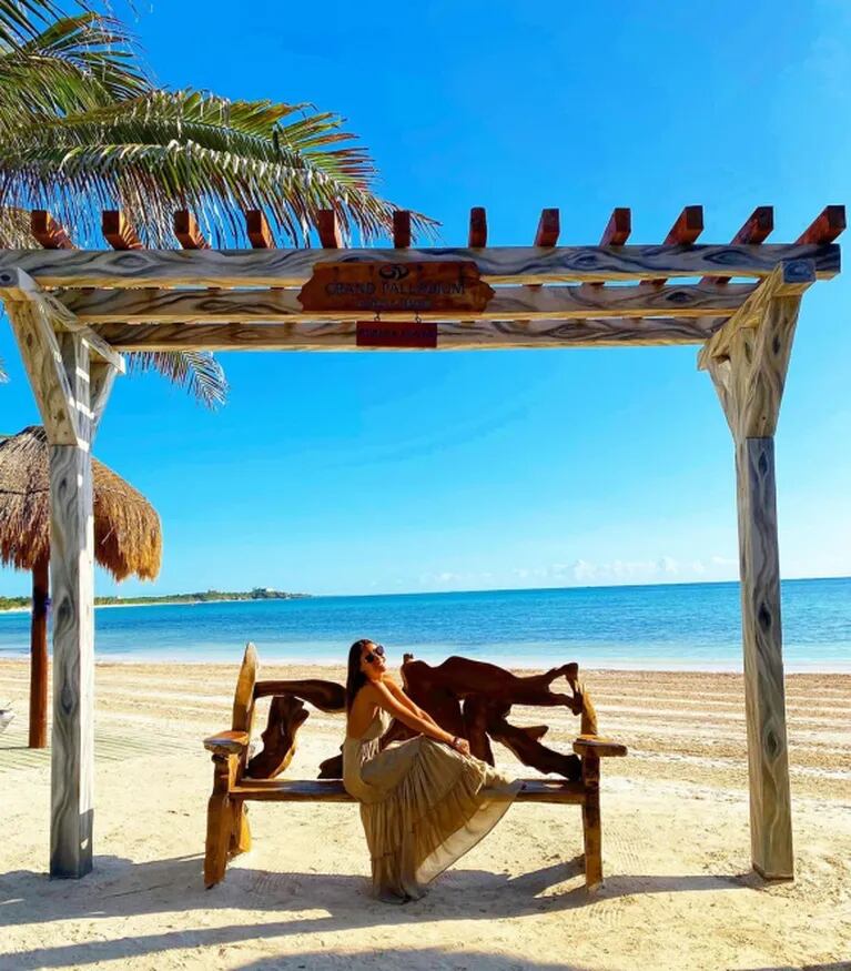 Las románticas vacaciones de Pampita y Roberto García Moritán en la Riviera Maya: mimos en el hotel y playa