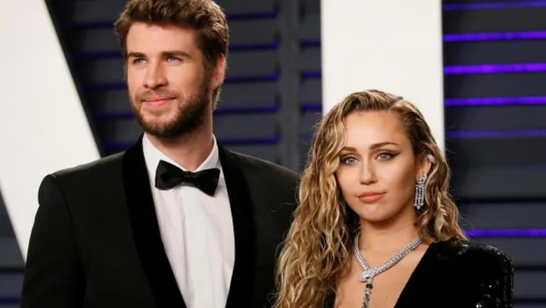 ¿Liam Hemsworth se enteró de que su matrimonio con Miley Cyrus había terminado a través de las redes sociales?