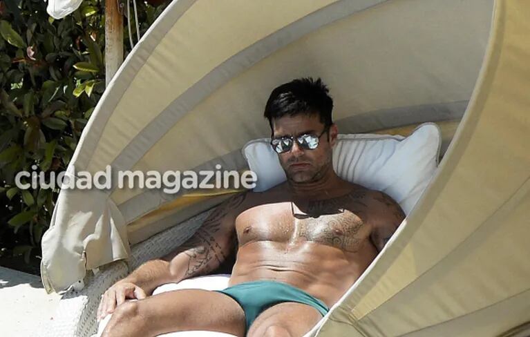 Ricky Martin lució su lomazo en Mallorca: pileta, sol y ¡sunga sexy!