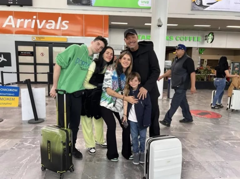 Marcelo Tinelli viajó con sus hijos a México para reencontrarse con Mica: "Se la extrañaba"