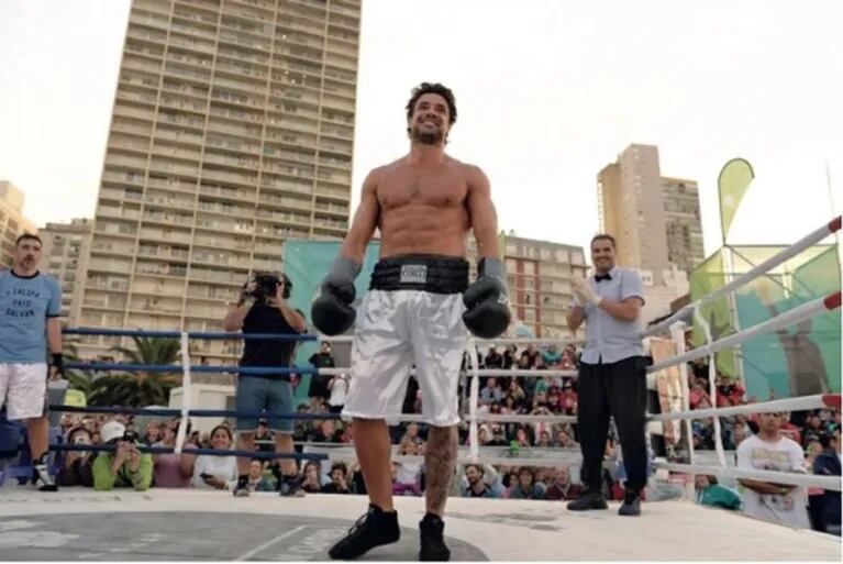 Mateo, el hijo de 16 años de Luciano Castro, se presentó como boxeador amateur