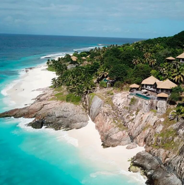 Wanda Nara y Mauro Icardi, apasionados en las islas Seychelles: mimos en la pileta y bikini sexy 