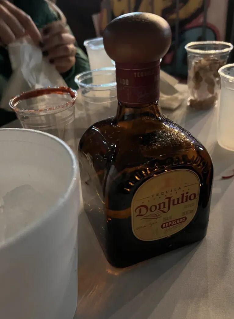 Mica Tinelli fue a bailar con Licha López en México: "Nos clavamos una botella entera de tequila"