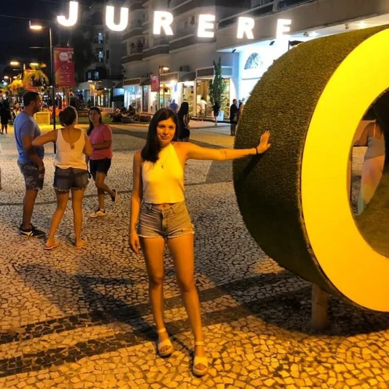 Las fotos de Viviana Benítez, la exempleada de Pampita, de vacaciones en Brasil: "Feliz"