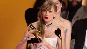 La gran ganadora de la noche de los Grammy. (Foto: REUTERS)