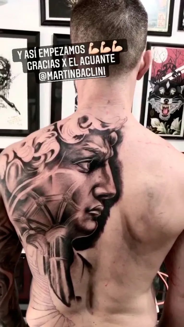 Martín Baclini se hizo un impactante tatuaje en la espalda, tras quedar afuera del Cantando: "Me hacés feliz"